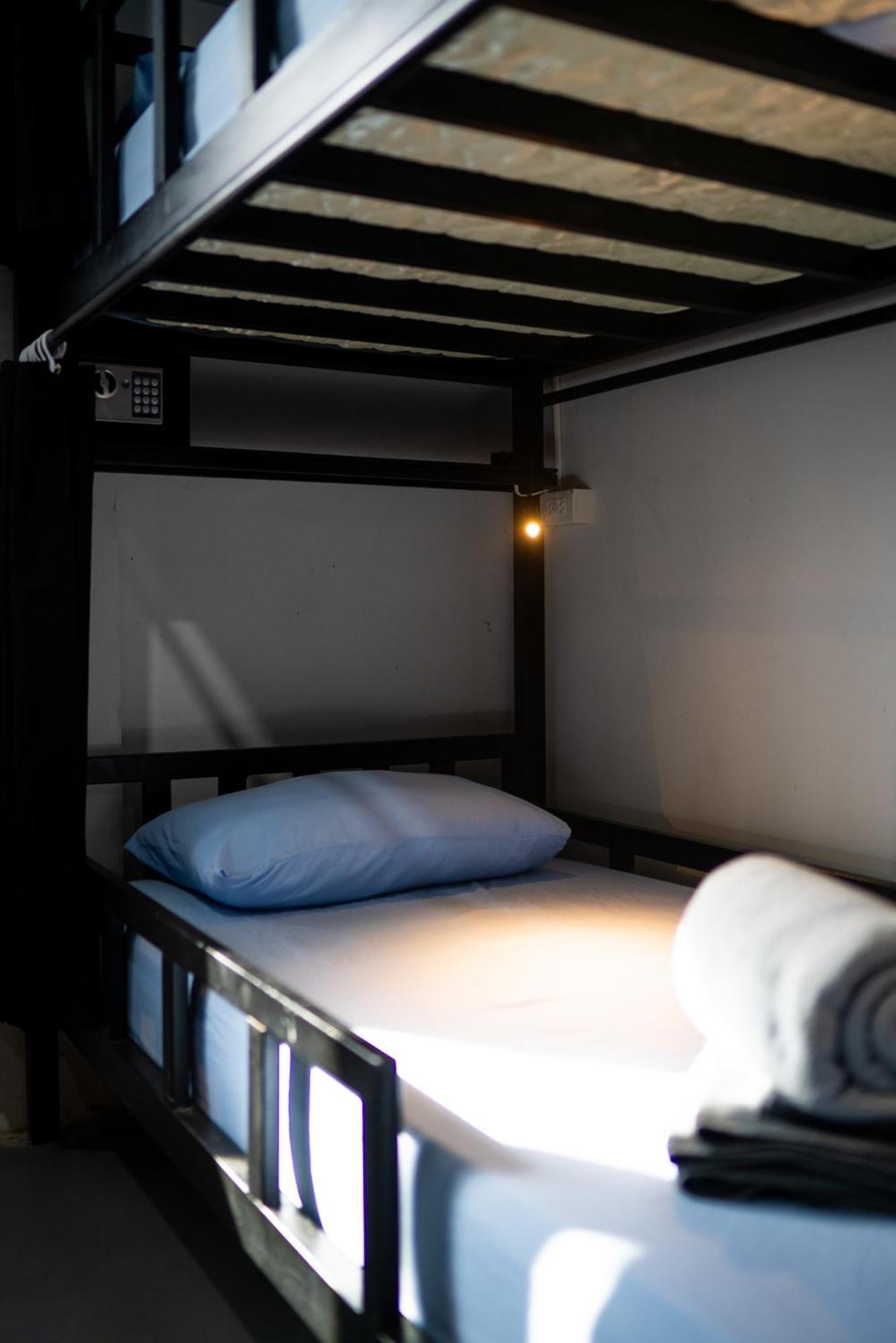 Bad Monkey Samui Hostel شاطئ تشاوينغ المظهر الخارجي الصورة